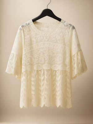 Ecru lace blouse new with embroidered flowers, size Large