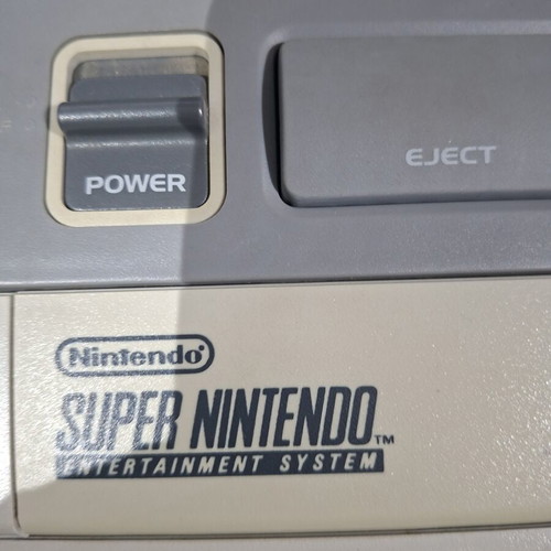 Super Nintendo Entertainment System PAL like new with cables and controller