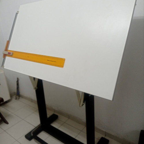 Neolt Arnal drafting table with parallel ruler like new