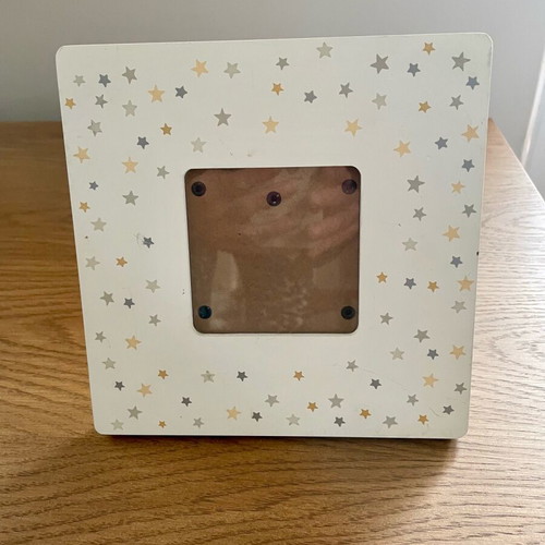 ZARA HOME Children's wooden square frame 20x20 like new