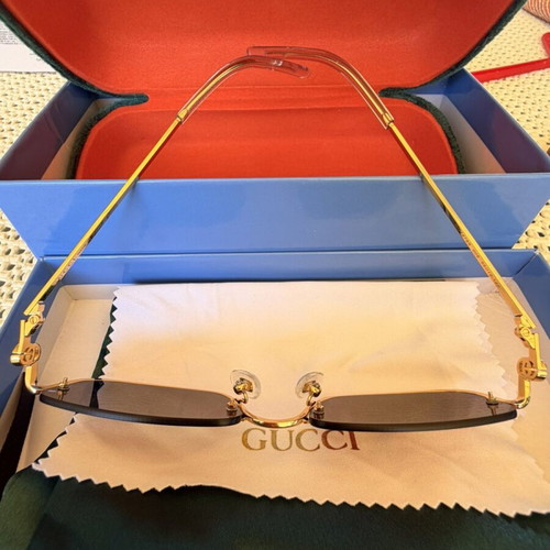 Gucci GG1278S 005 Sunglasses new, gold frame purple mirror