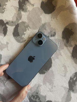 iPhone 14 128GB μεταχειρισμένο, τιρκουάζ, με έξι θήκες και το κουτί