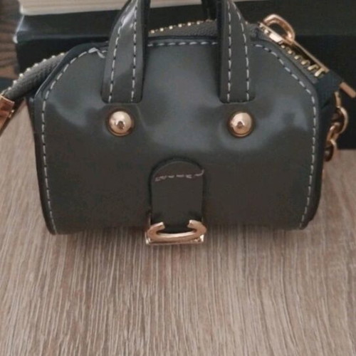 FRNC keychain wallet like new