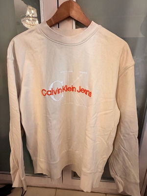 Calvin Klein Jeans oversized sweatshirt L cream nude like new