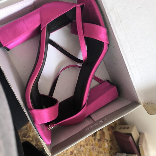 Fuchsia satin sandals with block heel, size 39