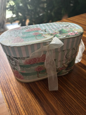 Porcelain mugs set unused with box