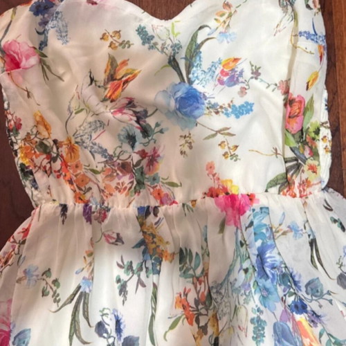 Dress like new, M/L, white with colorful floral print