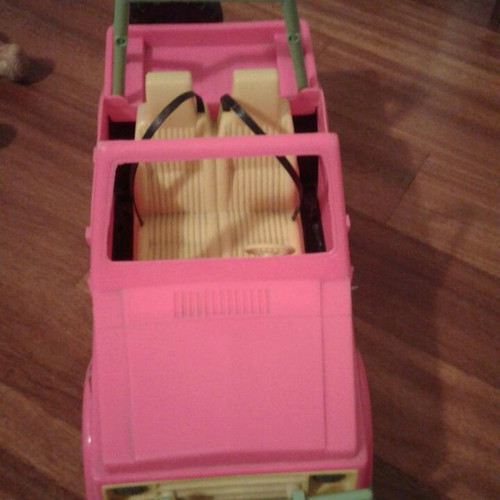 Sindy jeep vintage like new