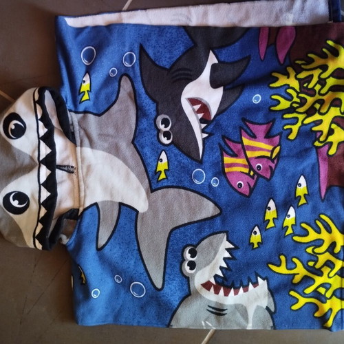 Children's beach poncho one size like new