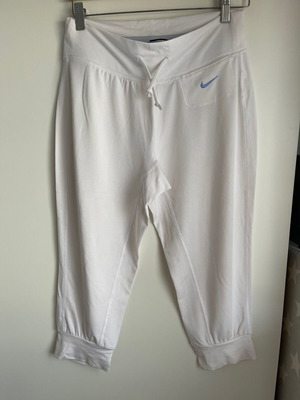 Nike Capri leggings white like new