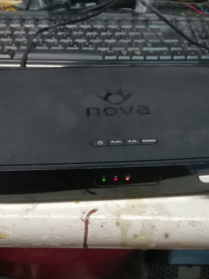 Nova box DZS3001LFN decoder like new with power supply and remote