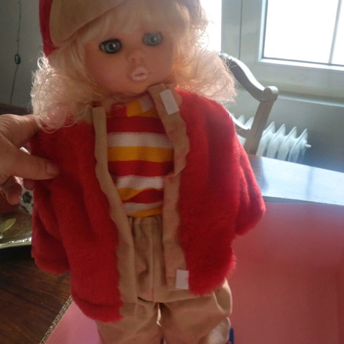 Vintage doll Beba Apergi new, sings and talks