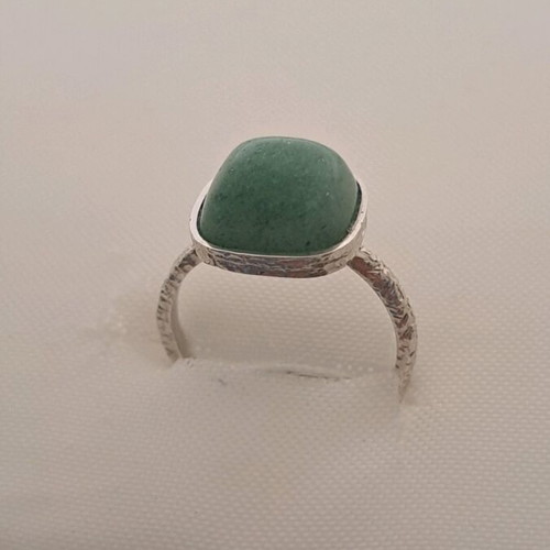 Silver ring 925 with square aventurine stone and hammered look new
