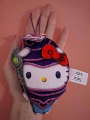 Hello Kitty Yugioh! McDonald's like new without packaging