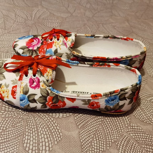 Meat shoes with floral pattern like new, size 40, textile