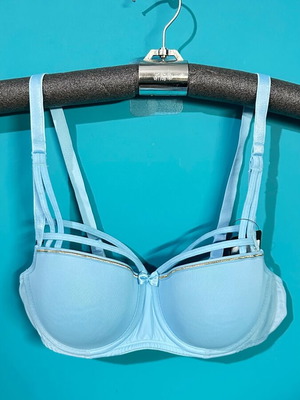 Marlies Dekkers set new, Balcony bra 70C and bikini S turquoise