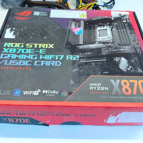 ASUS ROG STRIX X870E-E Gaming WiFi7 R2 USB-C Motherboard