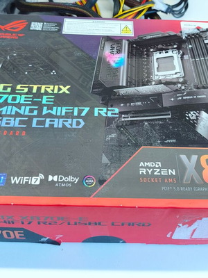 ASUS ROG STRIX X870E-E Gaming WiFi7 R2 USB-C Motherboard