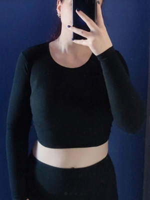 Black Long-Sleeve Bershka Blouse Like New With Open Back