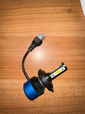 Νέα λάμπα LED H4, αχρησιμοποίητη, με δυνατό φως