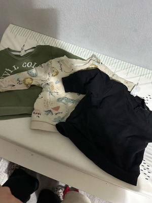 Sweatshirts used, pack of 3, for 6-12 months