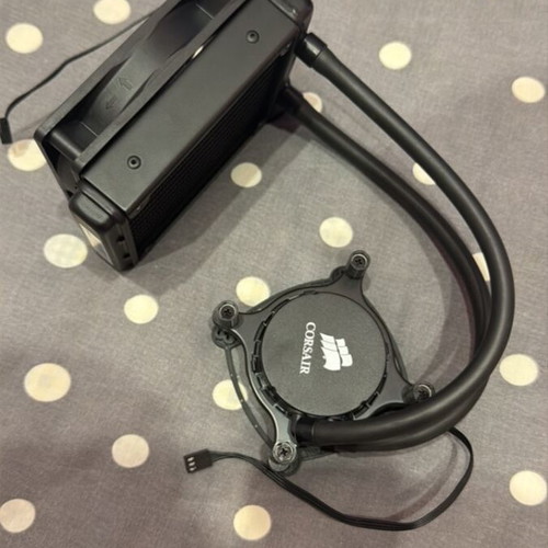 Corsair H55 Hydro Cooler used, liquid cooling for PC