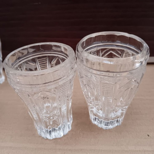 Set of 6 used crystal shot glasses