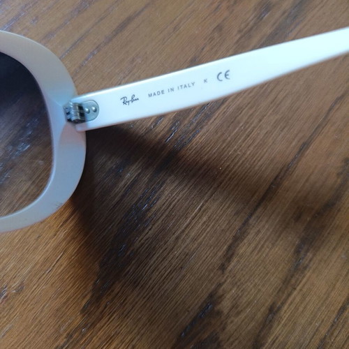 Ray-Ban vintage sunglasses used, white, lenses need replacement