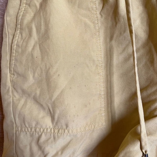 Women's shorts small with mark, yellow with pockets