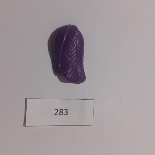 Playmobil helmet feather 283 like new, purple