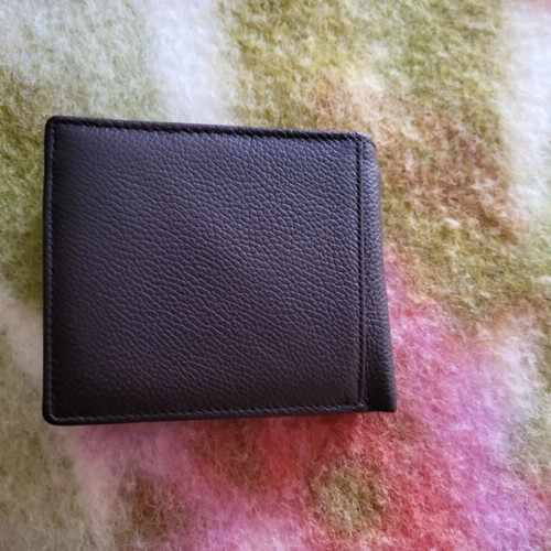 Leather wallet dark brown like new