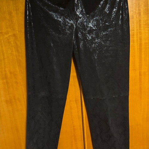 Zara leggings pants size M black like new with zipper