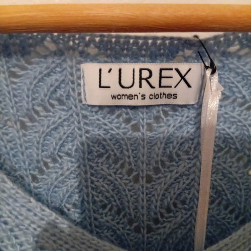 L'urex blue sweater size M like new