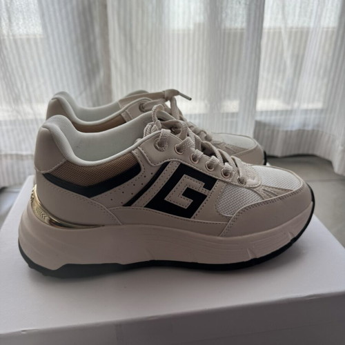 Guess chunky sneakers, beige and black, size 37