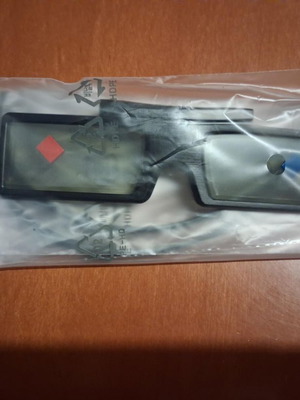 Samsung 3D Glasses SSG-4100GB sealed, new