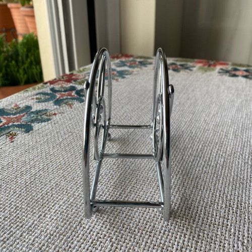 Metal napkin holder bunny like new