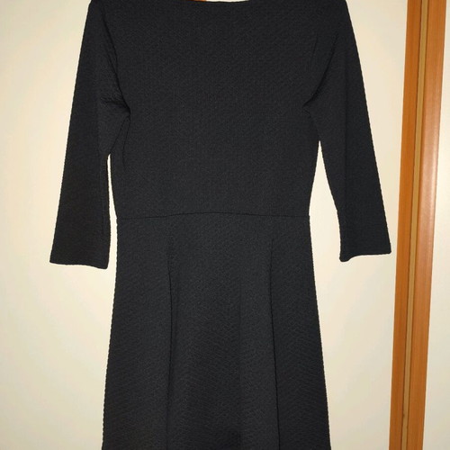 Black dress with 3/4 sleeve Bershka like new, size L