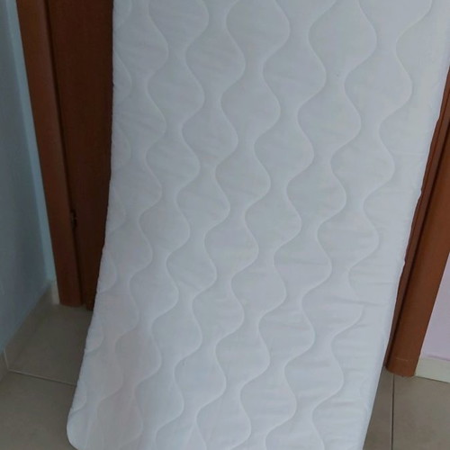 Children's mattress used, 120×60×10 cm, with zipper and washable cover
