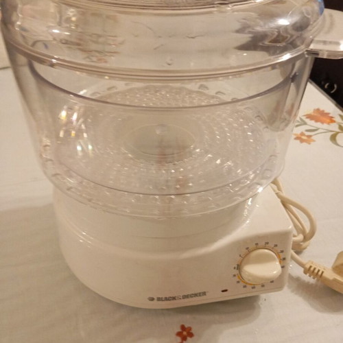 Black & Decker steam cooker like new