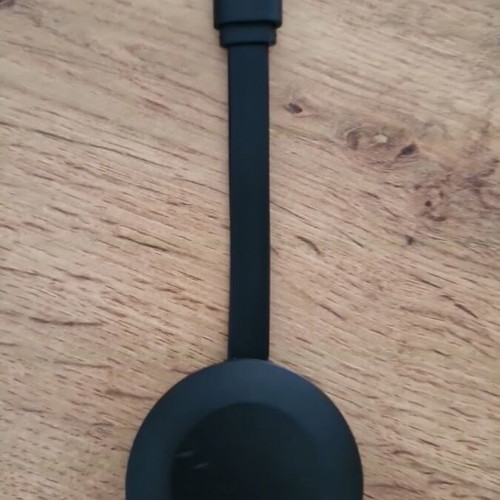 AnyCast Wireless HDMI Dongle used