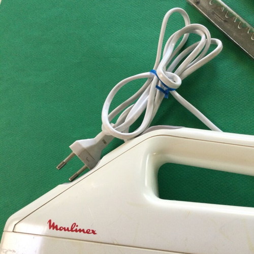 Moulinex electric knife like new, barely used