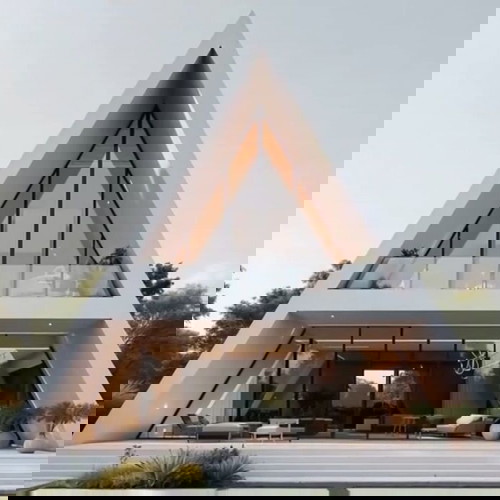 Solar Smart Modern House Smart on 60 sqm Autonomous and Economical