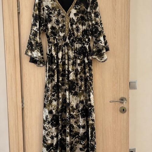 Fueguina maxi dress floral size 4 boho chic with gold details like new