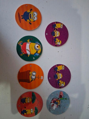 Chipicao Minions 2022 collectible caps like new