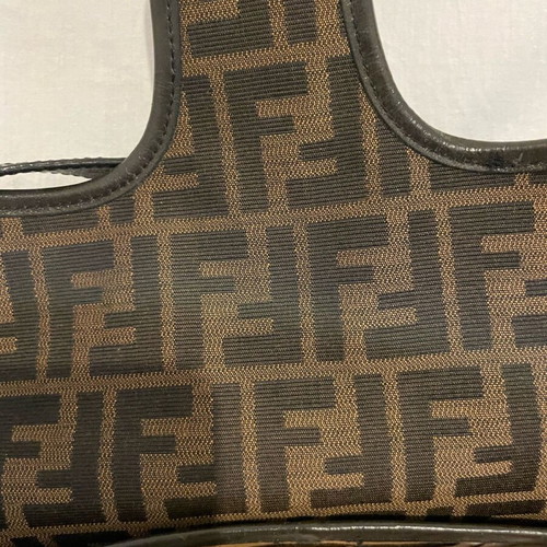 FENDI Authentic excellent 100%