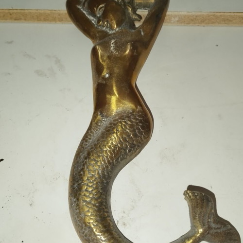 Decorative figurine used
