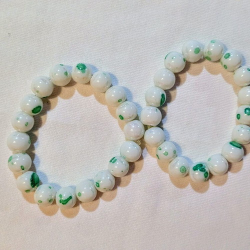 Bracelet set with glass beads like new, white and green