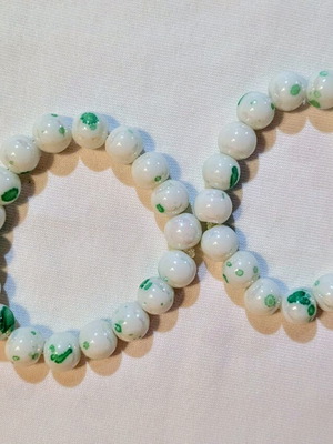 Bracelet set with glass beads like new, white and green