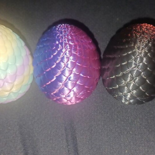 Plastic eggs set of 3 with dragons inside, multicolor
