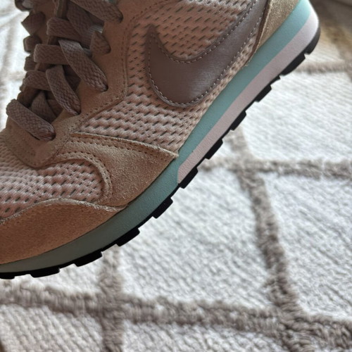 Nike MD Runner women's sneakers like new, gray and turquoise